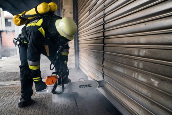 Pilarka STIHL MS 462 C-M R dla służb ratowniczych - obrazek 3