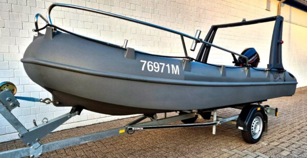 ŁÓDŹ RATOWNICZA WHALY 435R - obrazek 2